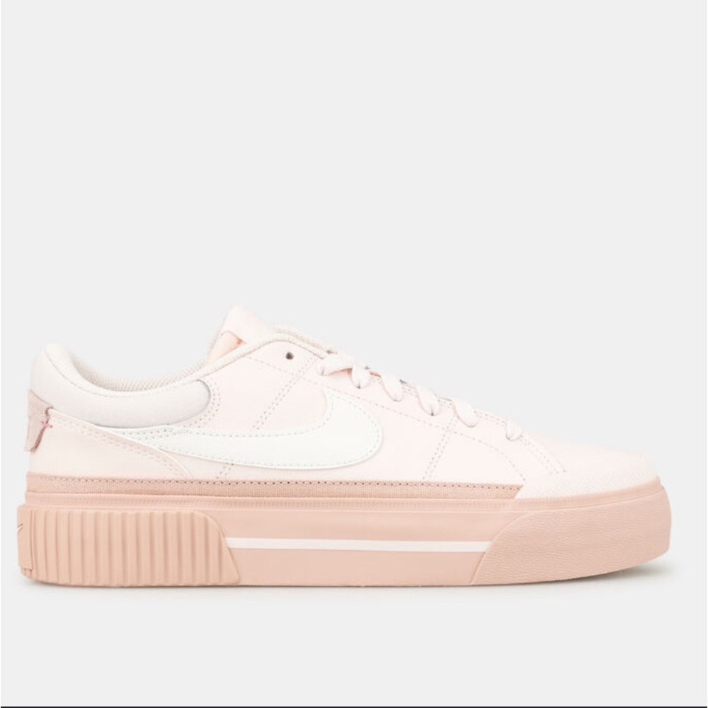 Nike Women’s Court Legacy Lift